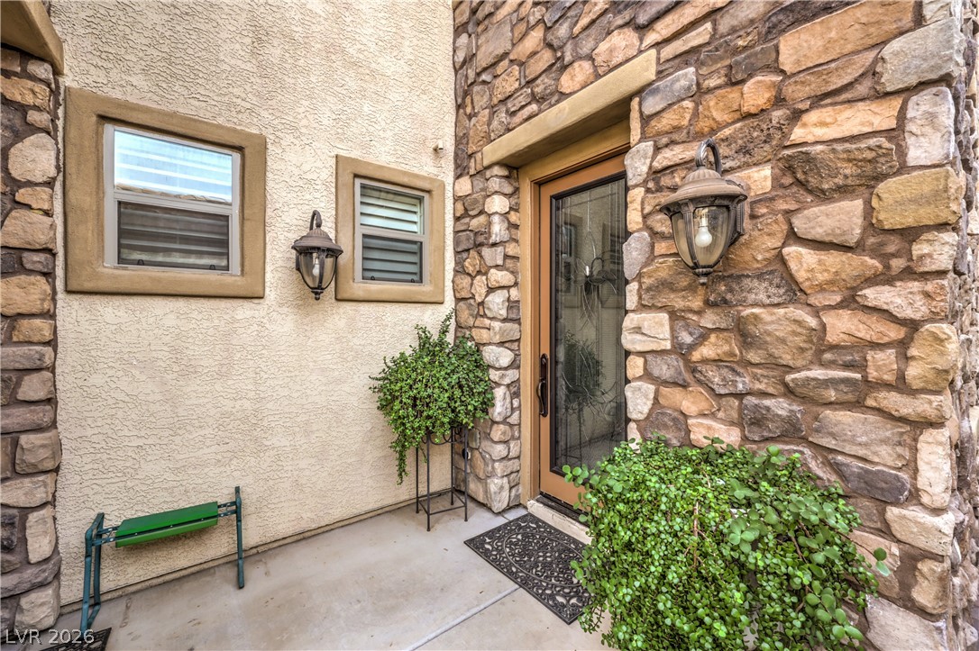 949 Via Stellato Street