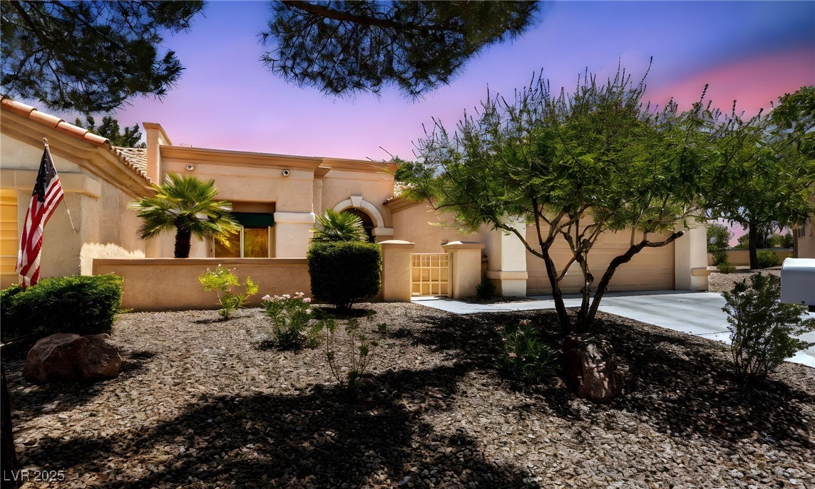 Properties 1 1900 Bellview Street