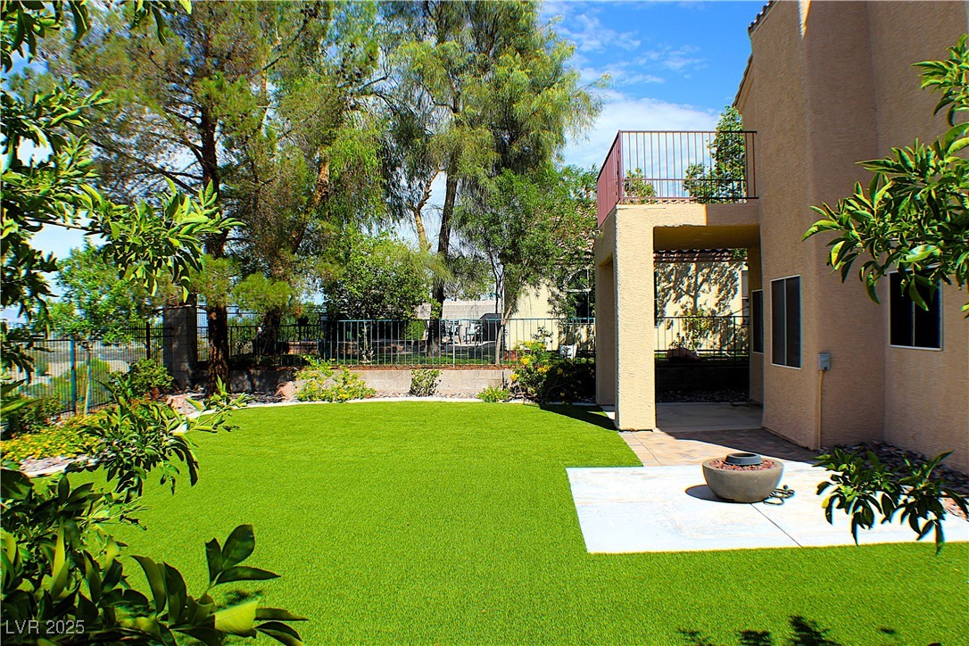 Henderson, Nevada 89052, United States, 3 Bedrooms Bedrooms, ,3 BathroomsBathrooms,Residential,Pending,219594