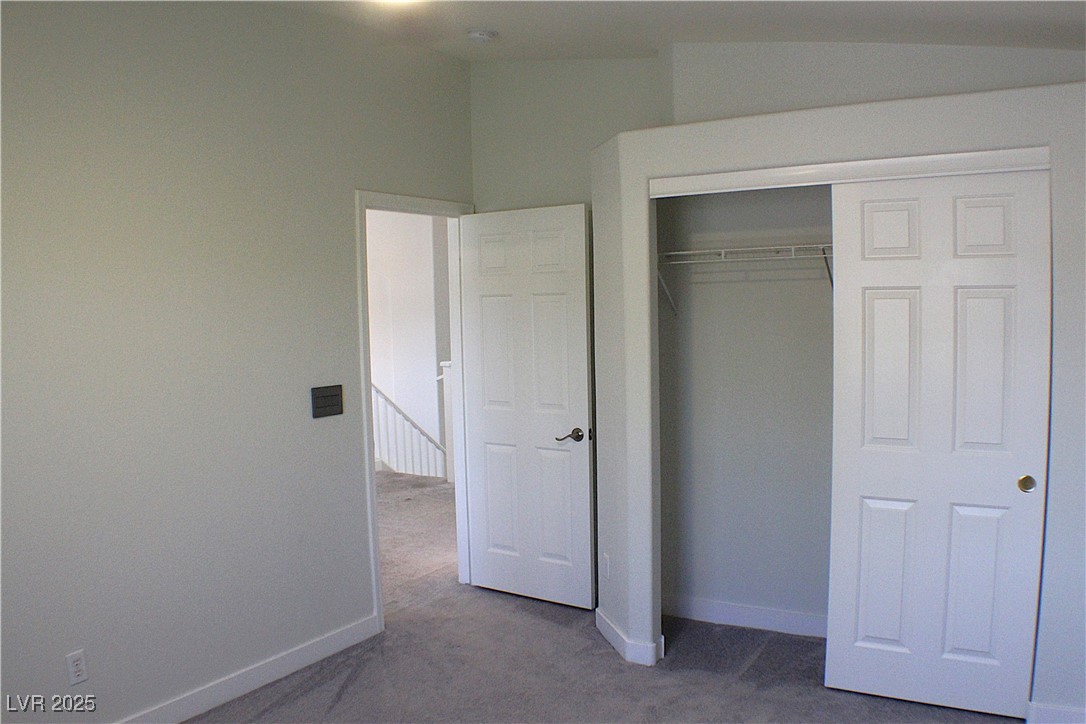 Henderson, Nevada 89052, United States, 3 Bedrooms Bedrooms, ,3 BathroomsBathrooms,Residential,Pending,219594