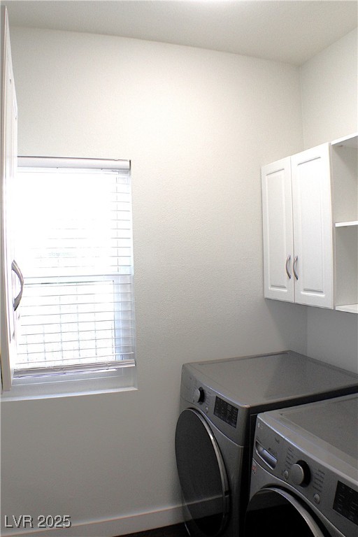 Henderson, Nevada 89052, United States, 3 Bedrooms Bedrooms, ,3 BathroomsBathrooms,Residential,Pending,219594