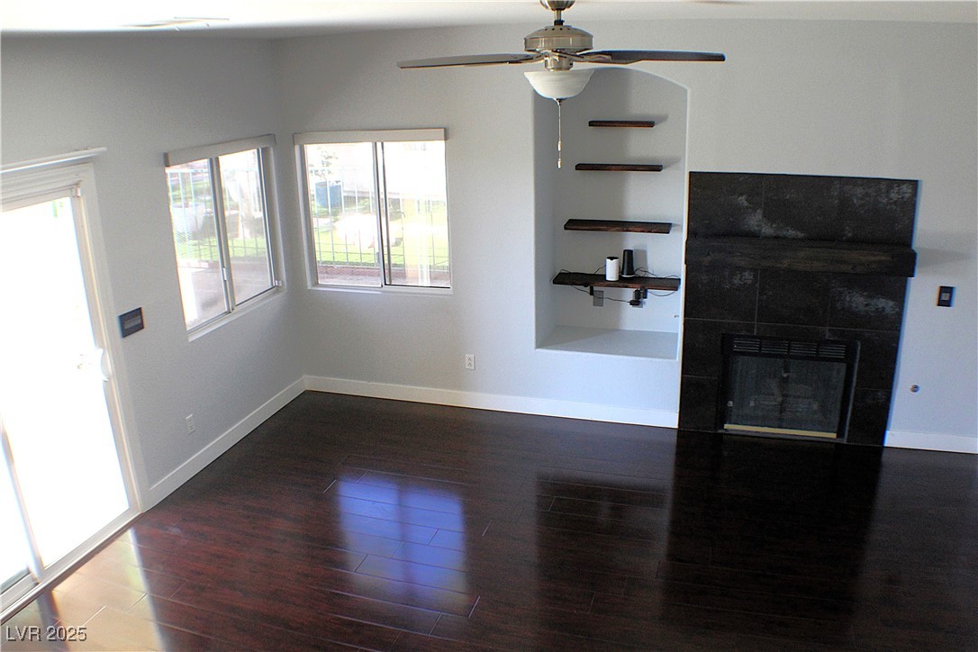 Henderson, Nevada 89052, United States, 3 Bedrooms Bedrooms, ,3 BathroomsBathrooms,Residential,Pending,219594