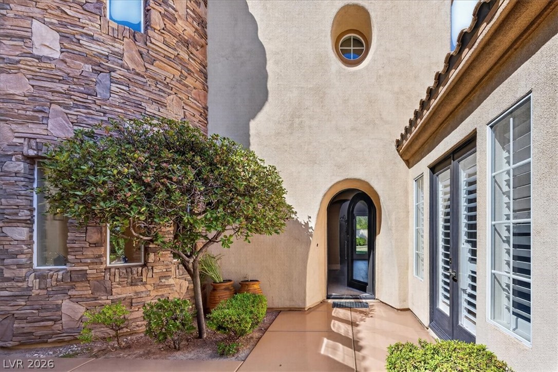 Properties 4 2490 Turtle Head Peak Drive