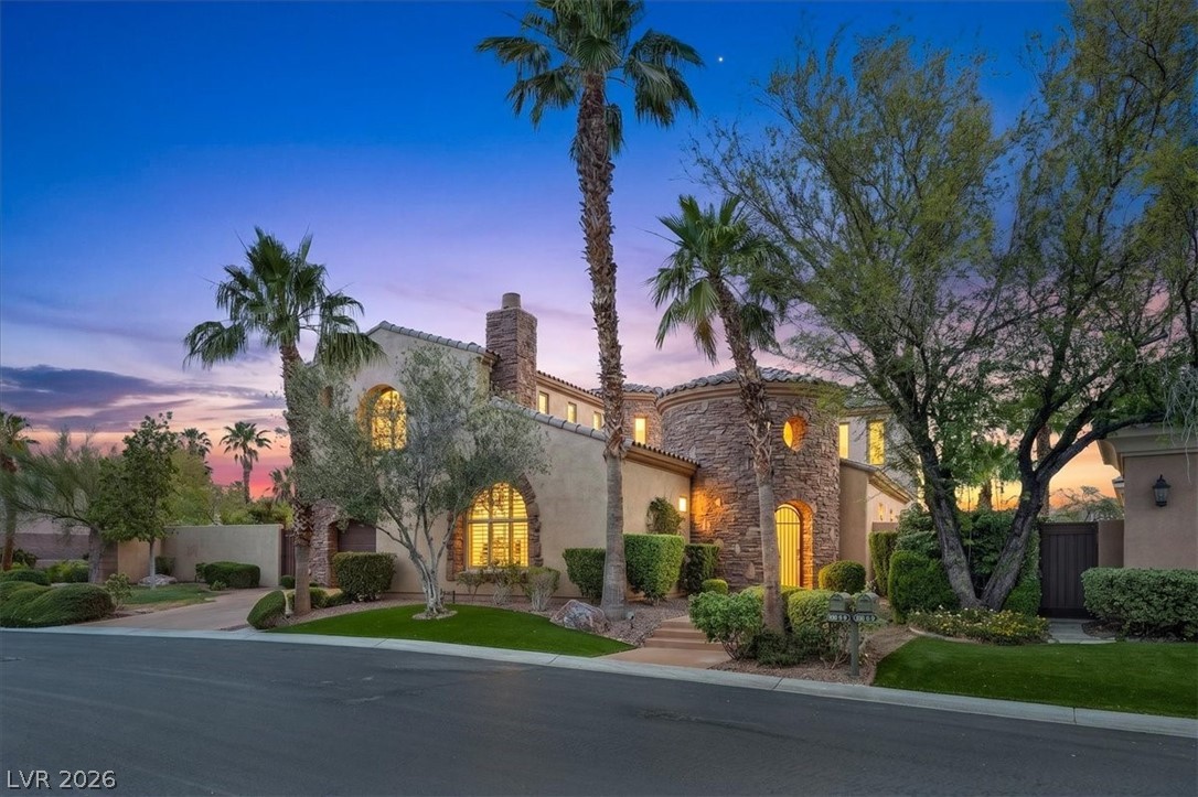 2490 Turtle Head Peak Drive