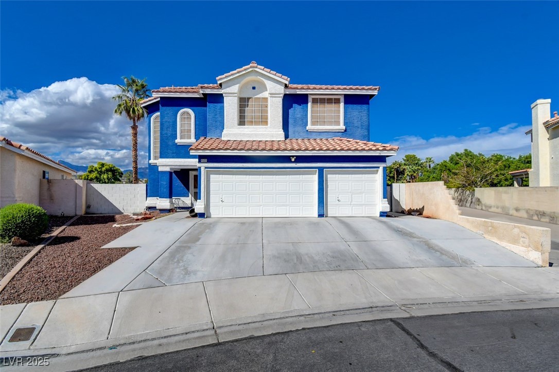 4533 Vogue Street