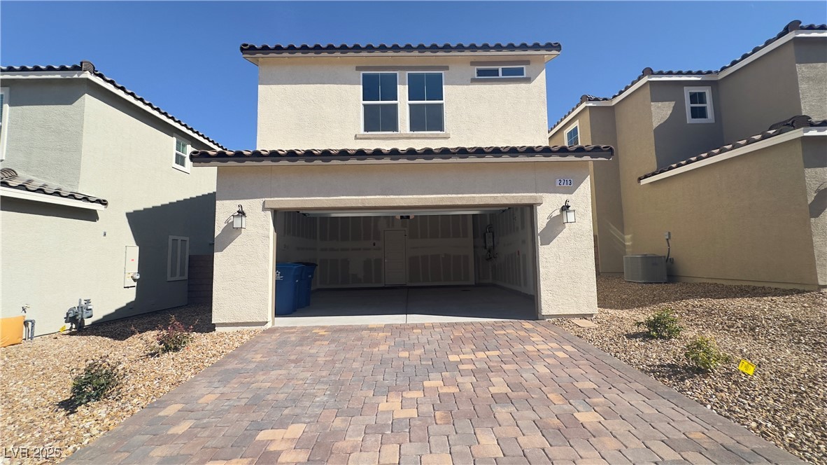 2713 Abrantes Place