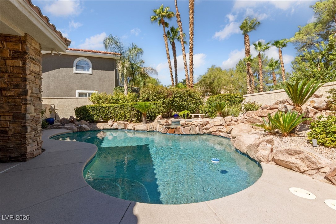 1882 Brentwood Drive