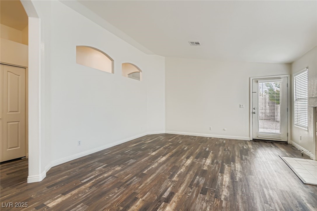 Las Vegas, Nevada 89149, United States, 3 Bedrooms Bedrooms, ,2 BathroomsBathrooms,Residential,Active,194064