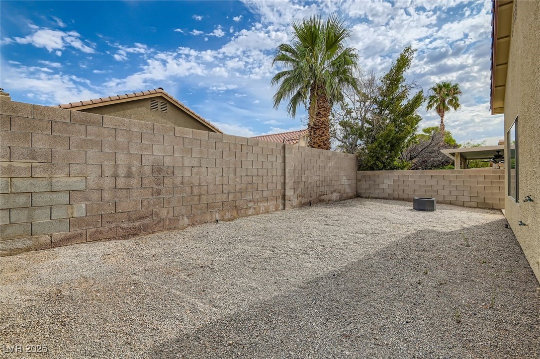 Las Vegas, Nevada 89149, United States, 3 Bedrooms Bedrooms, ,2 BathroomsBathrooms,Residential,Active,194064