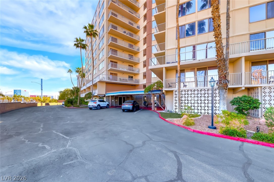 205 E Harmon Avenue 113