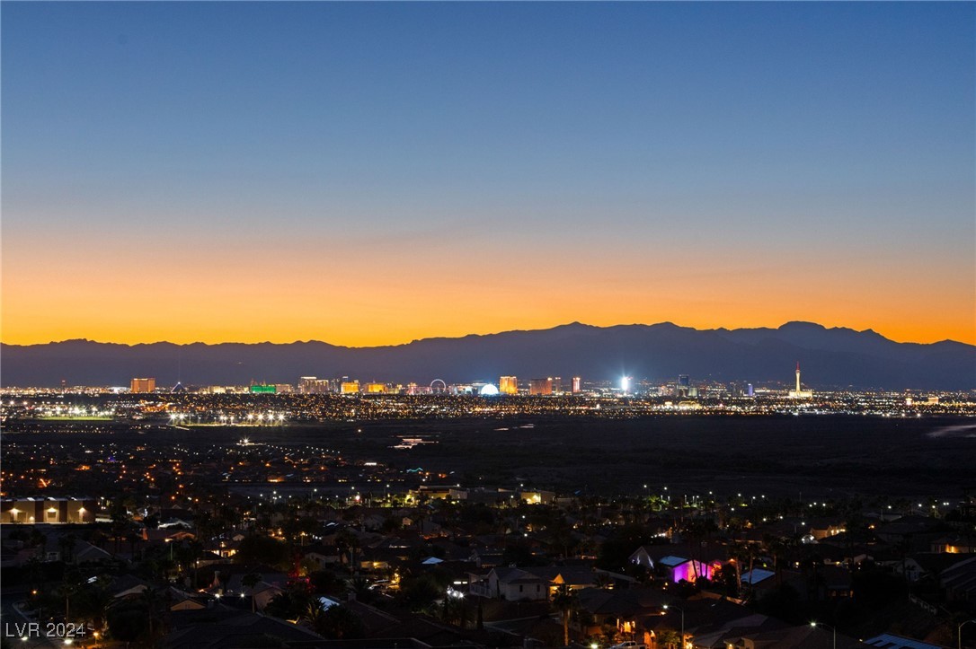 Henderson, Nevada 89011, United States, 5 Bedrooms Bedrooms, ,5 BathroomsBathrooms,Residential,Active,47290