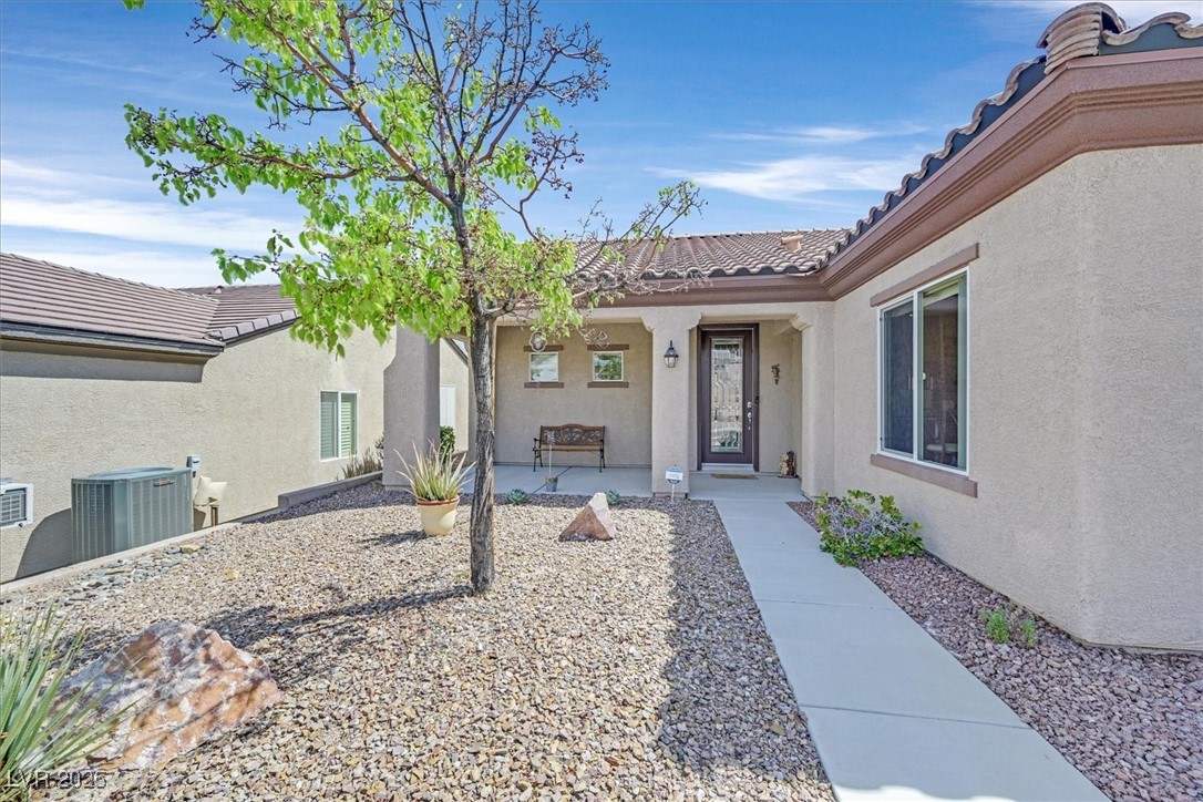 2156 Shadow Canyon Drive, Henderson, Nevada image 2