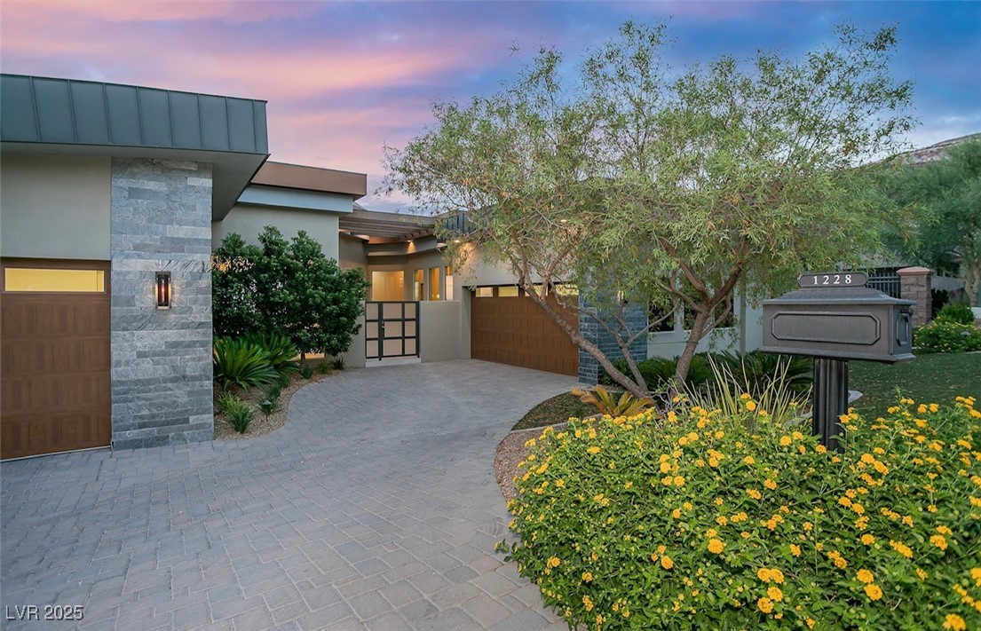 1228 Stellar Rim Court, Henderson, Nevada image 1