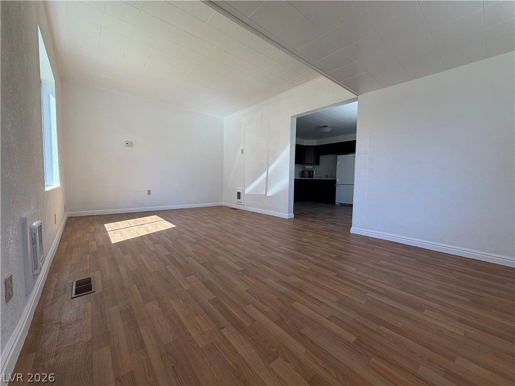 1305 Avenue B