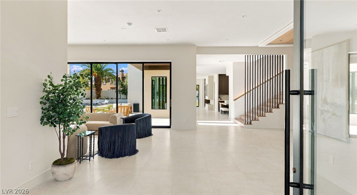 301 N Royal Ascot Drive