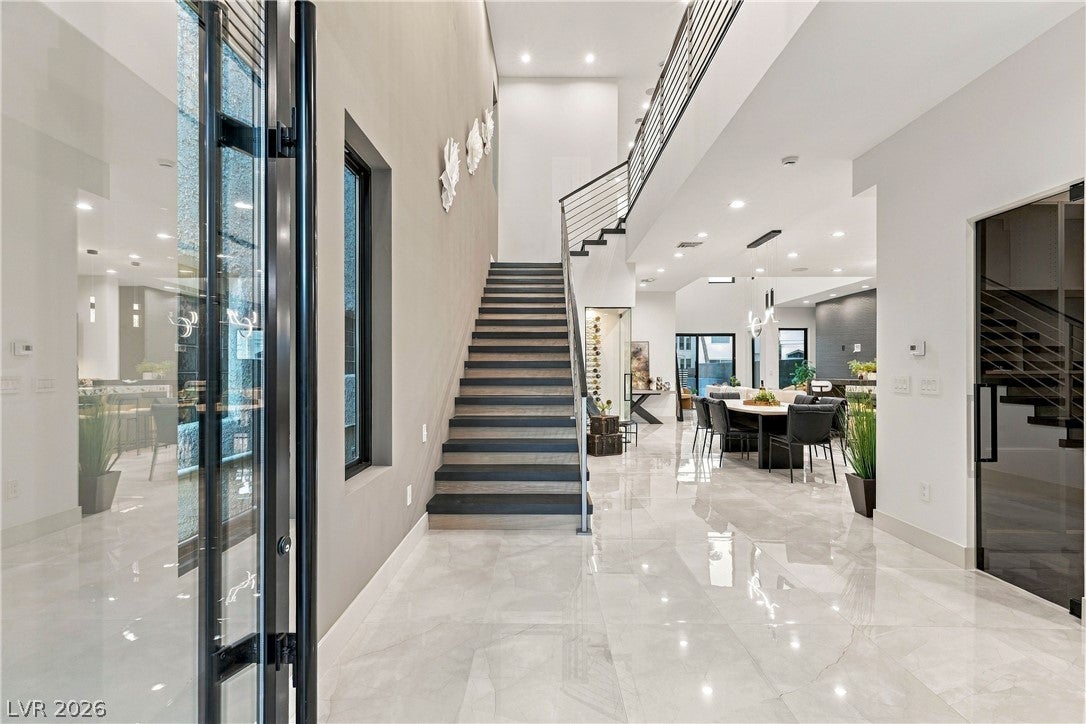 2824 Queens Courtyard Drive