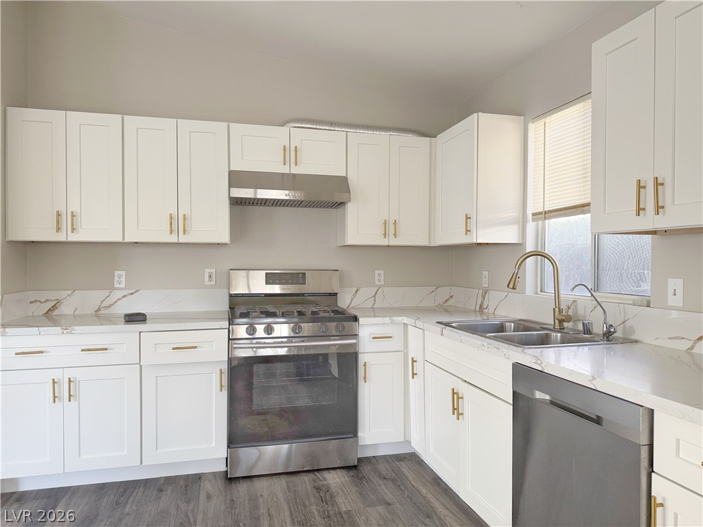 9362 Santa Fe Rose Street