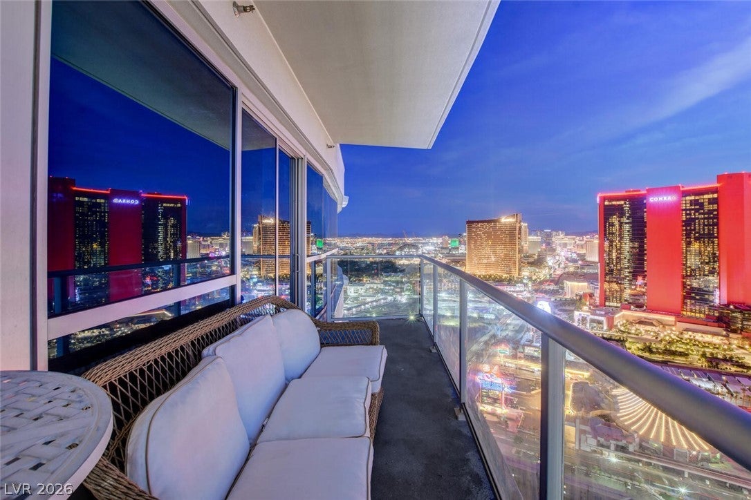 2700 Las Vegas Boulevard 4002