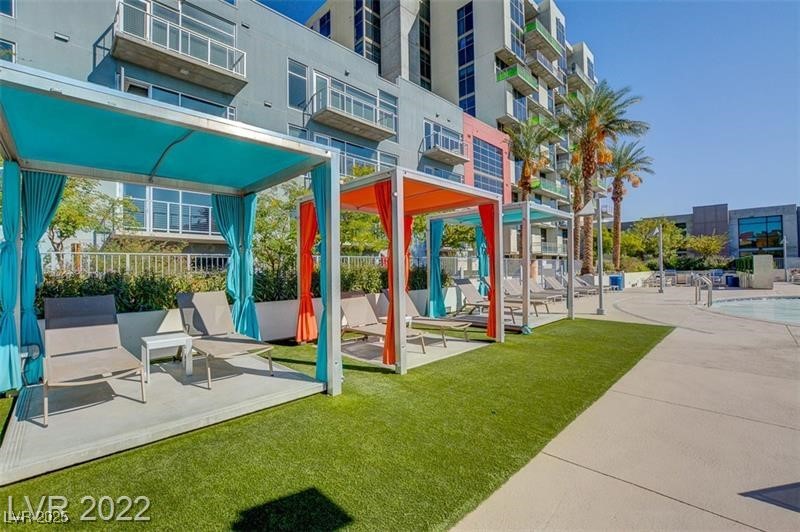 353 E Bonneville Avenue 515