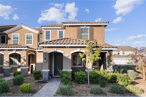 Photo of 2426 Bagnara Place, Henderson, NV 89044 (MLS # 2737552)