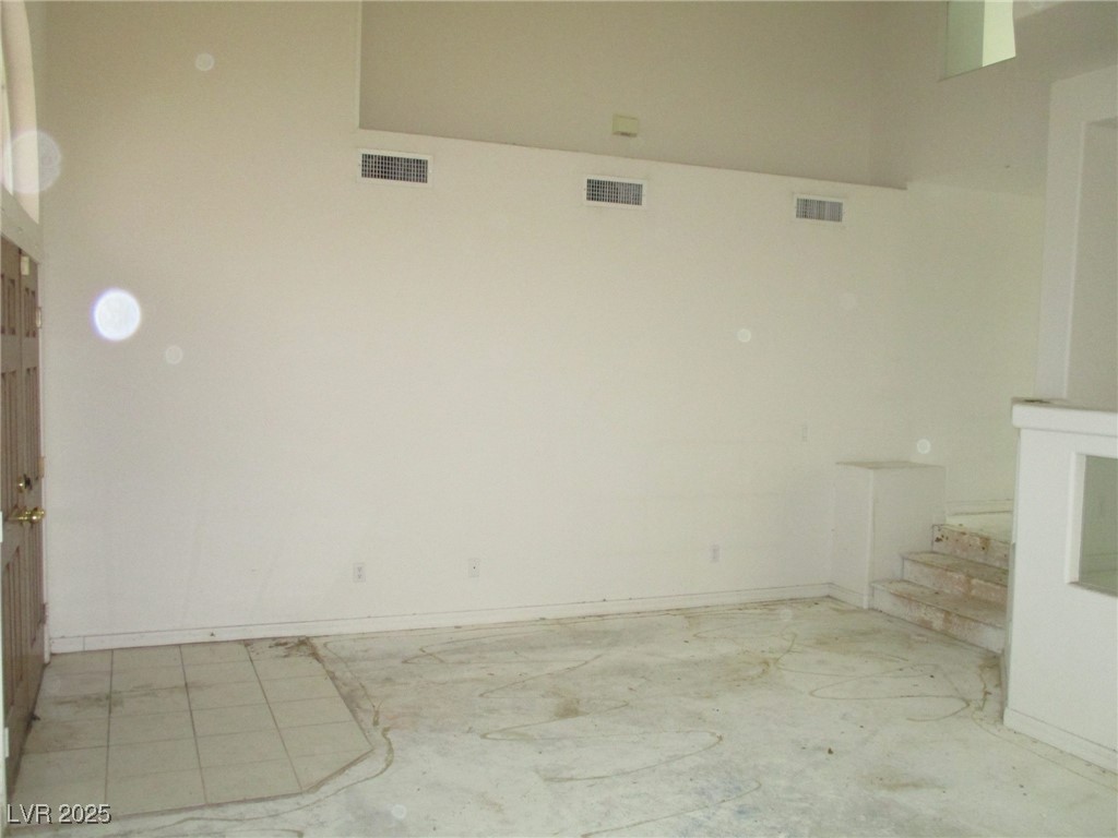 3721 Deer Flats Street