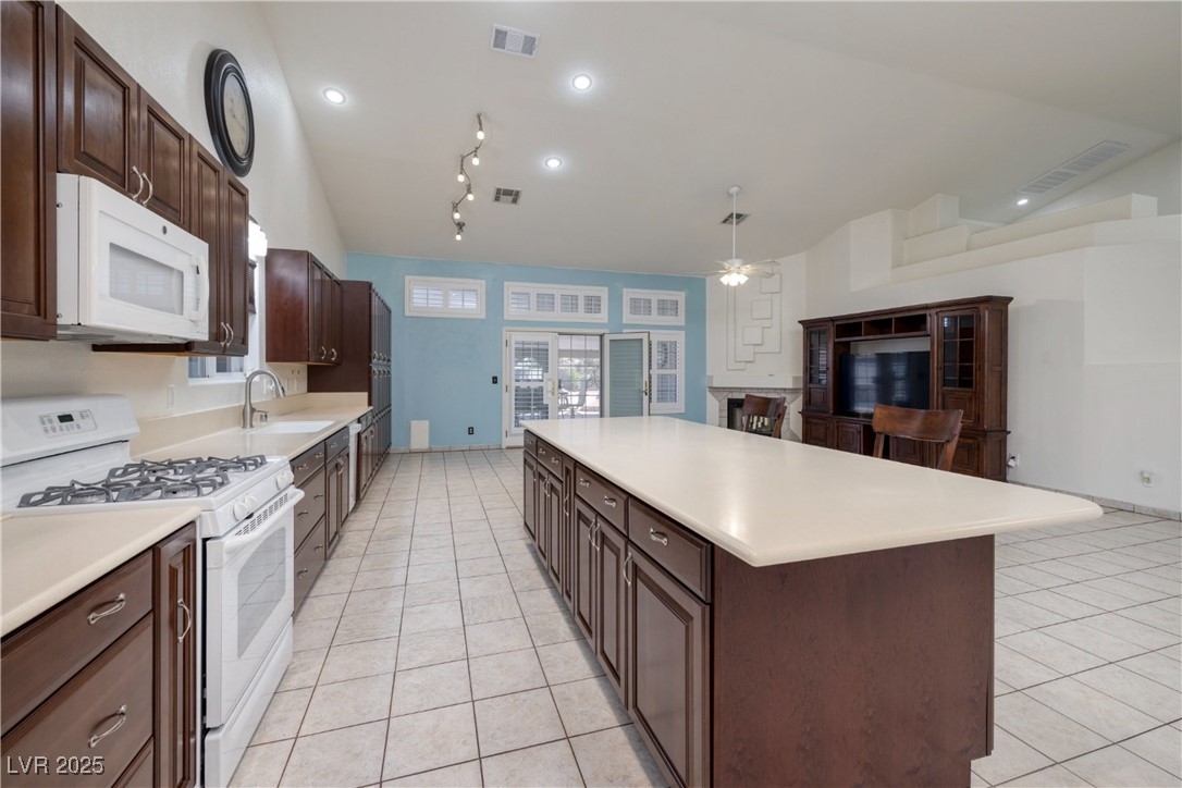 190 Channel Drive, Henderson, Nevada image 40