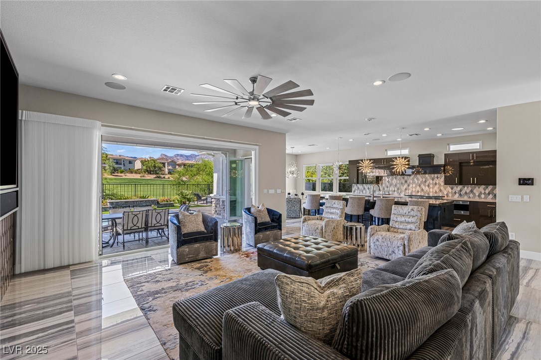 Properties 2 1979 Orchard Mist Street