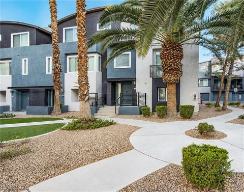 Townhouse For Rent - 9050 W Tropicana Avenue #1136<br/> Clark County, Las Vegas, NV 89147