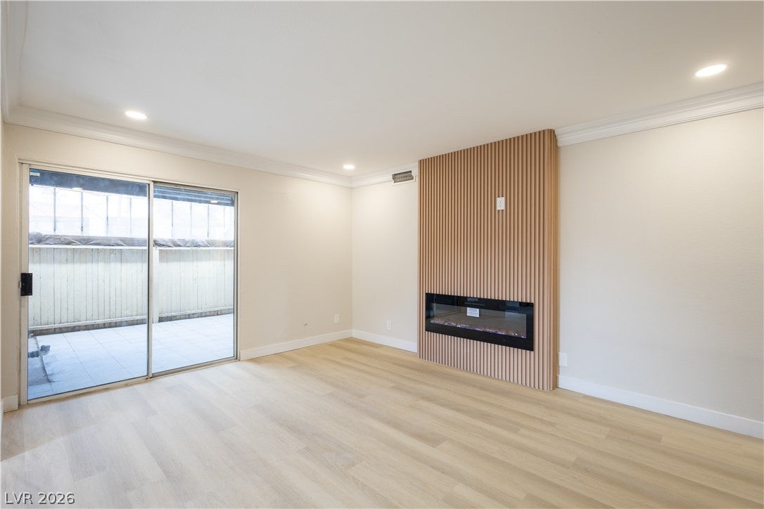 1405 Vegas Valley Drive 49