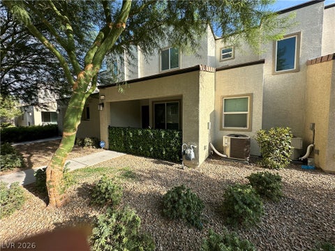 Townhouse For Rent - 3638 Tripoli Cove Avenue<br/> Clark County, Las Vegas, NV 89106