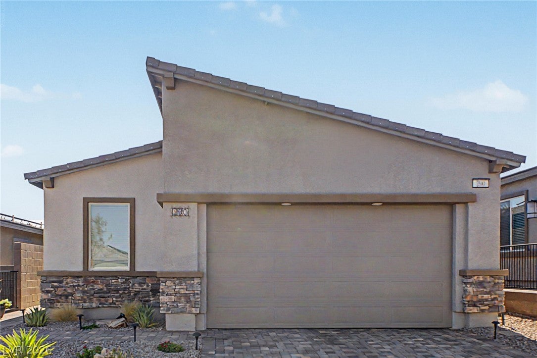 290 Fossil Falls Street