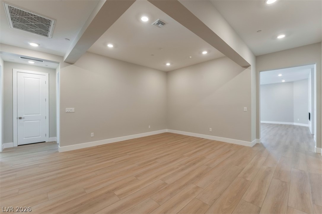 9128 Las Manaitas Avenue 301