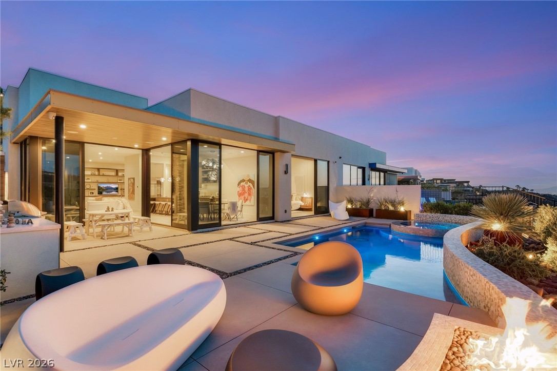 Properties 3 676 Scenic Cliff Drive