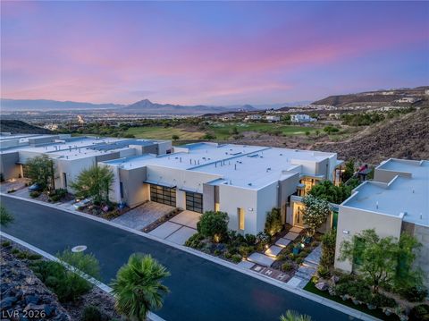Photo of 676 Scenic Cliff Drive, Henderson, NV 89012 (MLS # 2784575)