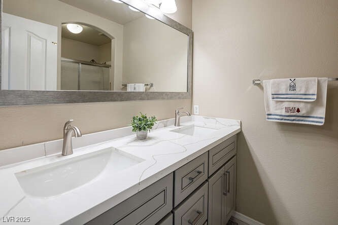 Henderson, Nevada 89012, United States, 5 Bedrooms Bedrooms, ,3 BathroomsBathrooms,Residential,Active,7168