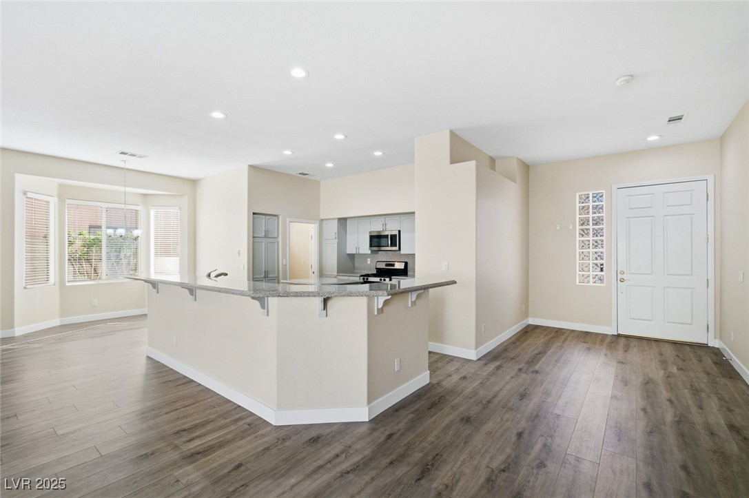 282 Cliff Valley Drive