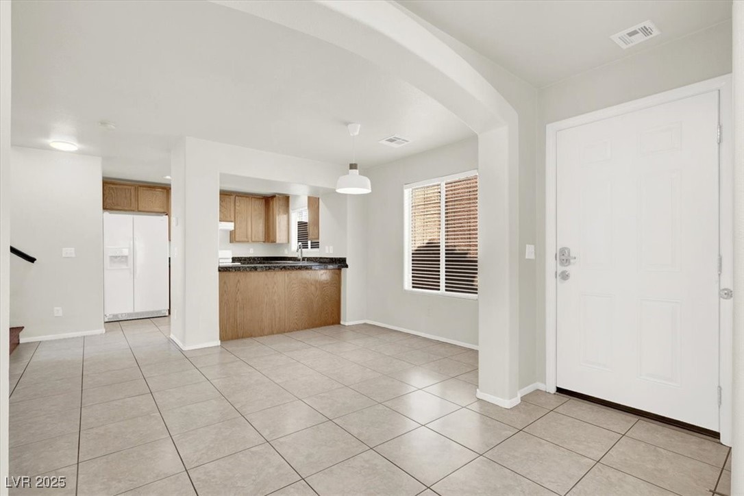 6909 Graceful Cloud Avenue