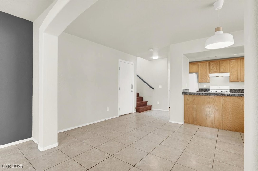 6909 Graceful Cloud Avenue