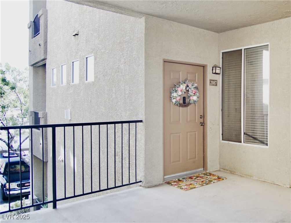 4400 S Jones Boulevard 2087