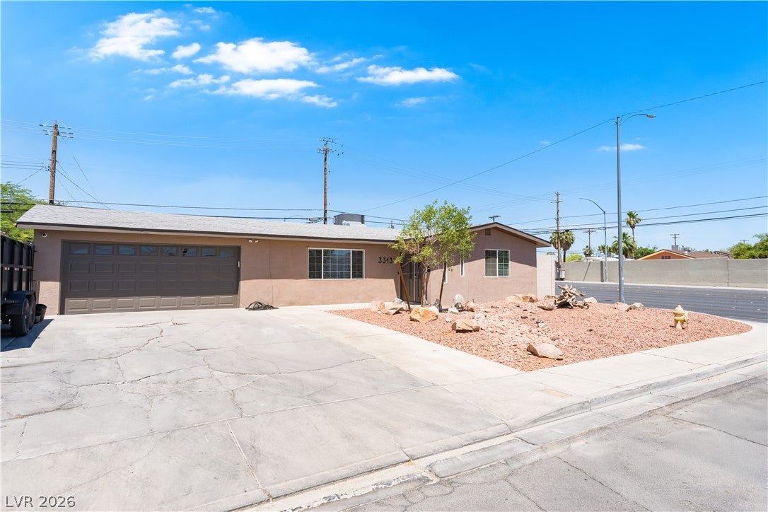 3313 El Camino Real