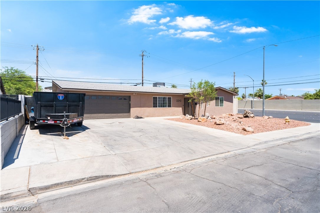 3313 El Camino Real