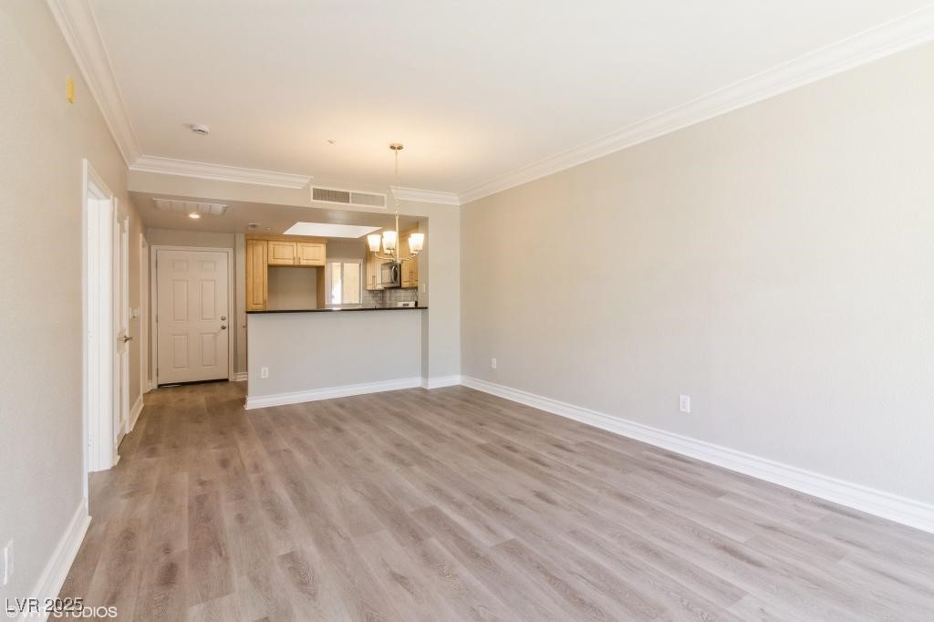 230 E Flamingo Road 335