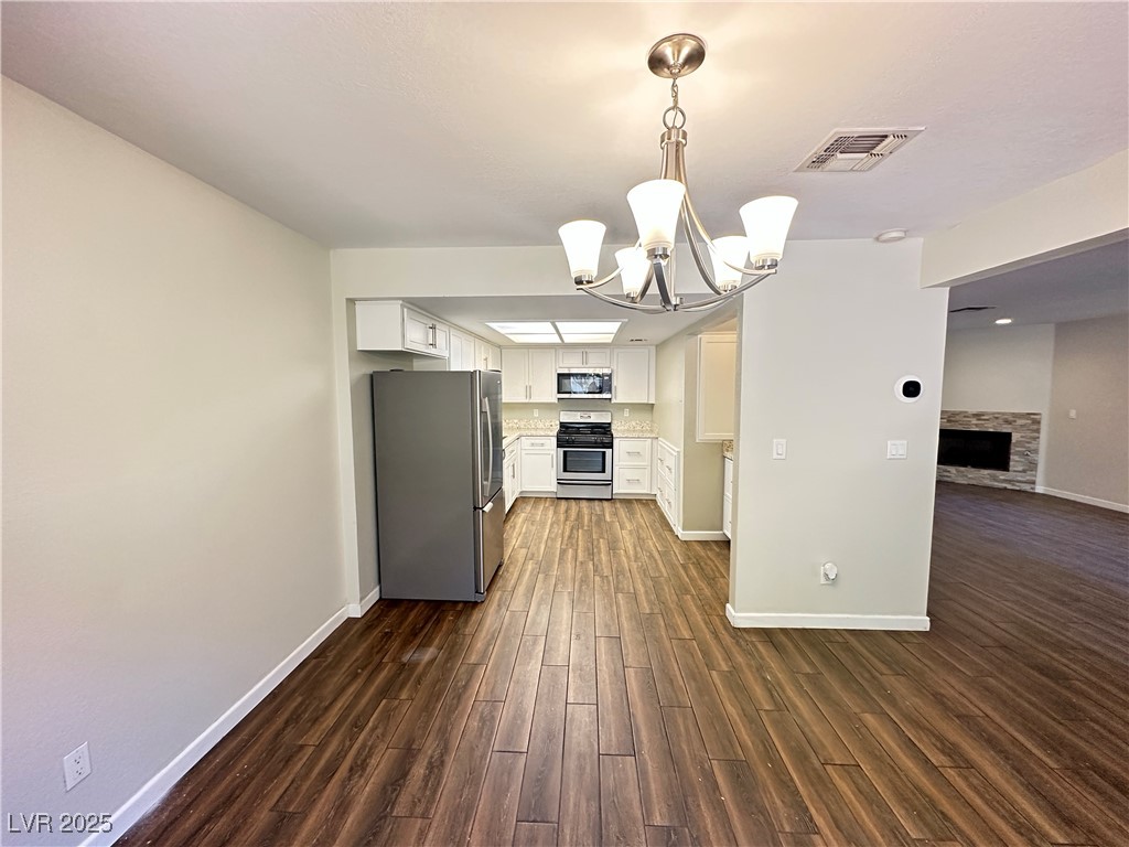 Las Vegas, Nevada 89103, United States, 3 Bedrooms Bedrooms, ,3 BathroomsBathrooms,Residential,Active,216378