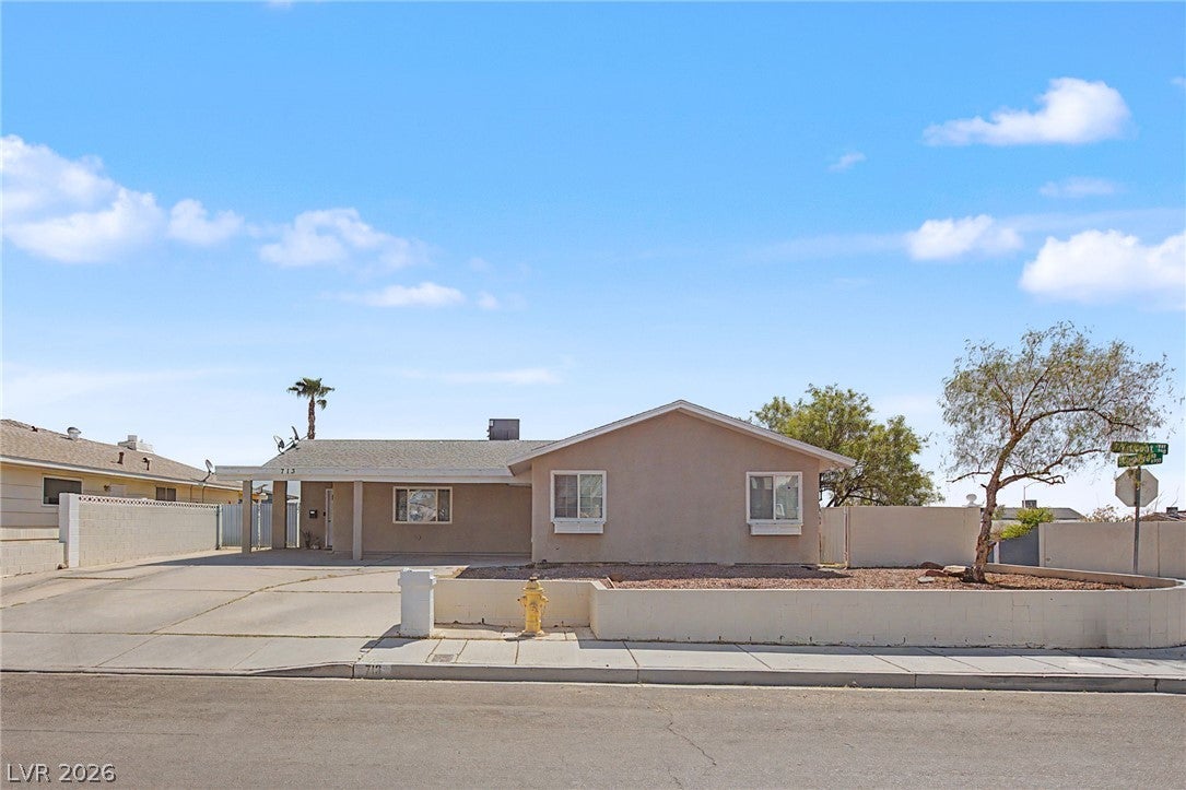 713 Vincent Way