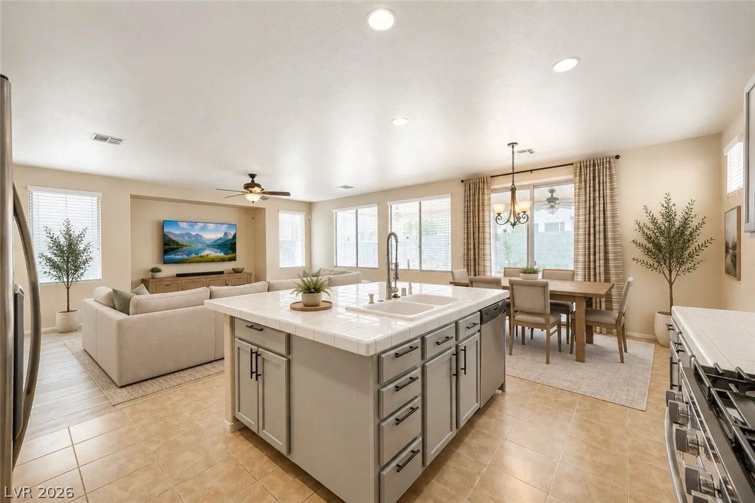 6692 Chariots Path Court