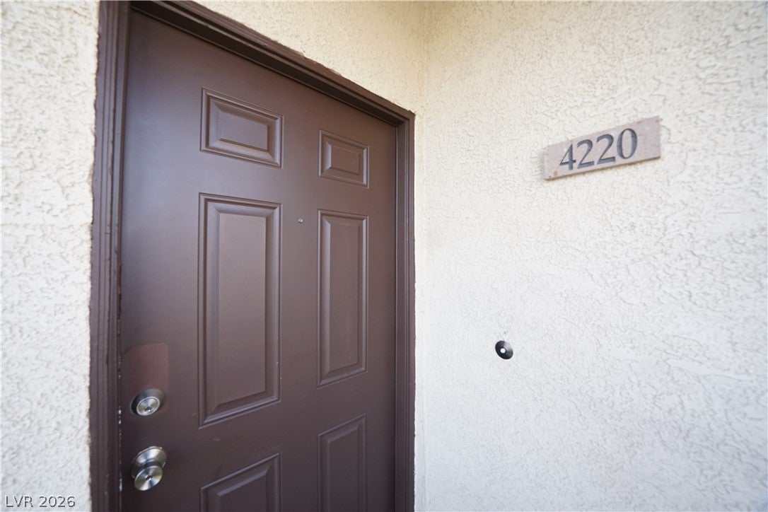 2291 W Horizon Ridge Parkway 4220