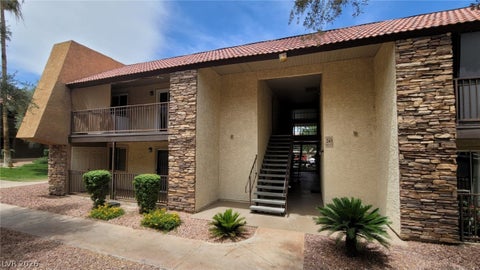 Condo For Rent - 4960 Indian River Drive #467<br/> Las Vegas, NV 89103