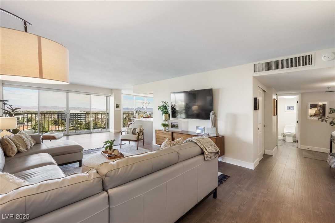 3111 Bel Air Drive 10F