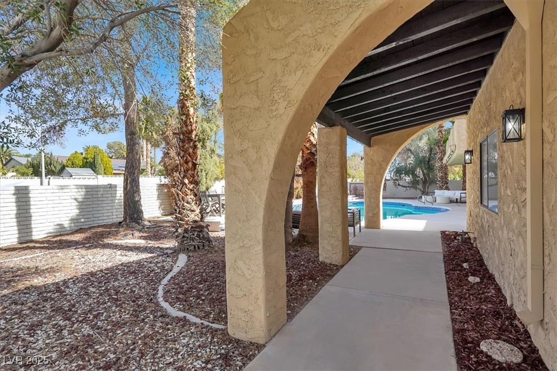 5102 Tennis Court, Las Vegas, Nevada image 4