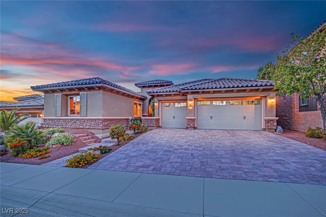 2901 Josephine Drive